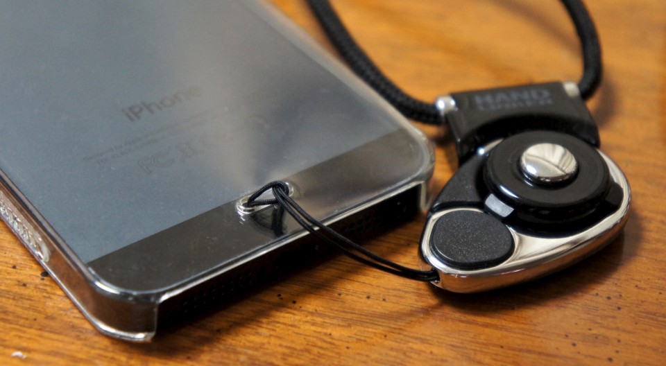 ストラップホール