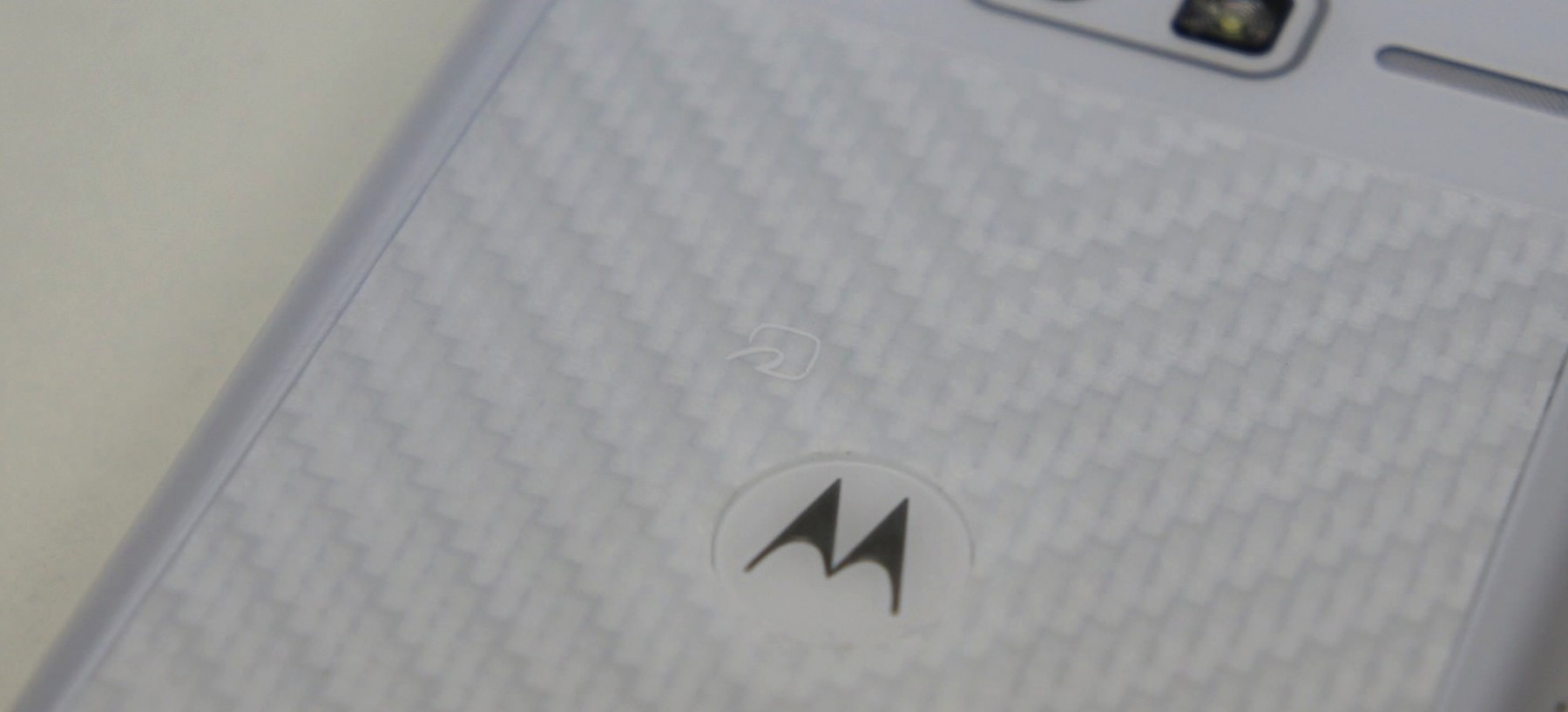 レビュー】SoftBank 4G対応MOTOROLA RAZR M 201Mがすごい！実測下り