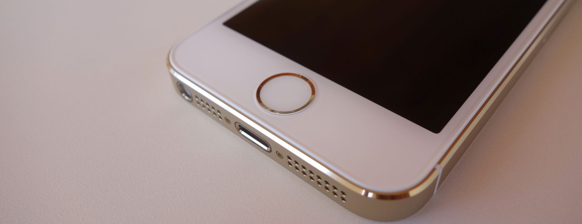 iPhone 5s iPhone5s 16GB シルバー スペースグレイ ゴールドSIM