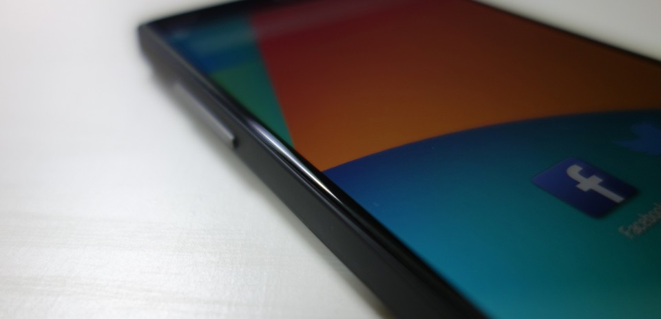 nexus-5-glastr-nano-slim-4