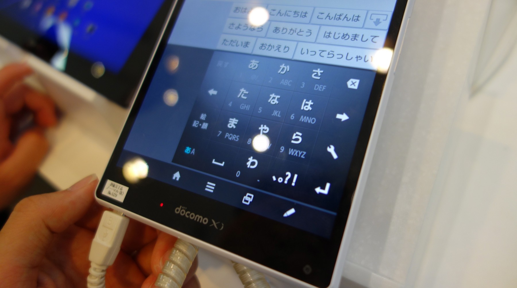 AQUOS PAD SH-06F実機フォトレポート VoLTEもFeliCaも搭載した実質7