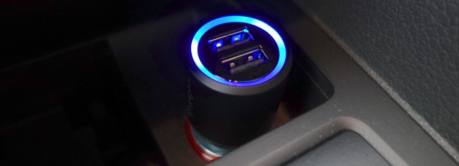 spigen-car-charger-6
