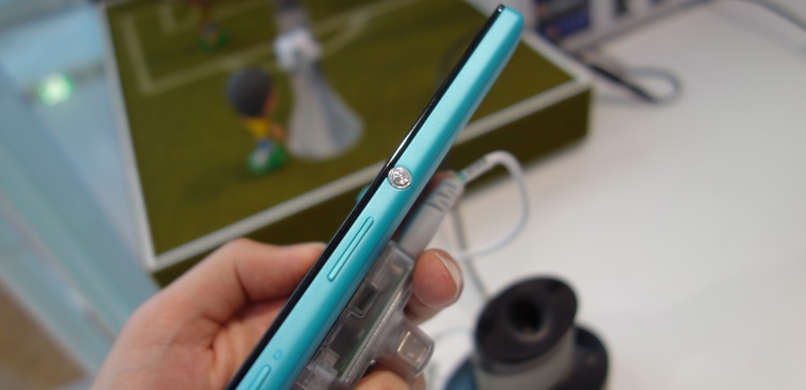 xperia-zl2-08