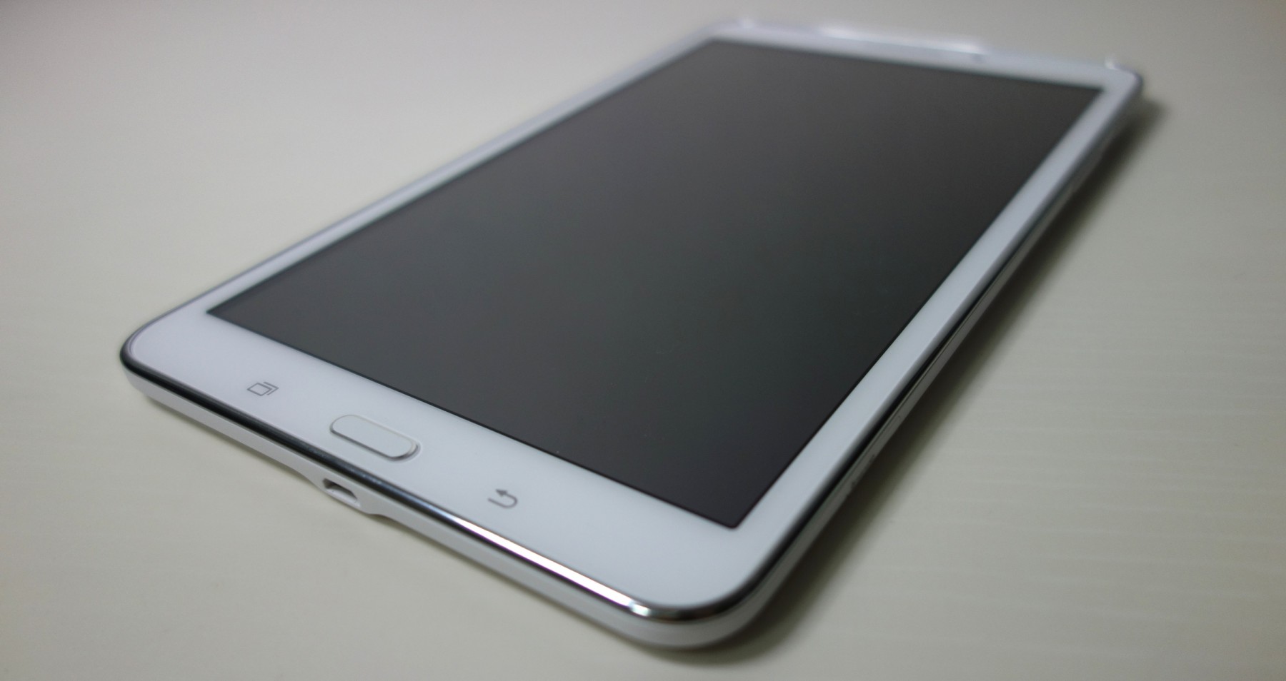 2万円　　タブレット　　GALAXYタブ4 2万円 タブレット GALAXYタブ4 2万円 タブレット GALAXYタブ4