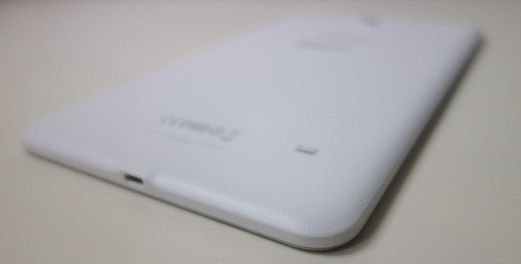 2.5万円の低価格タブレット「GALAXY Tab 4」レビュー