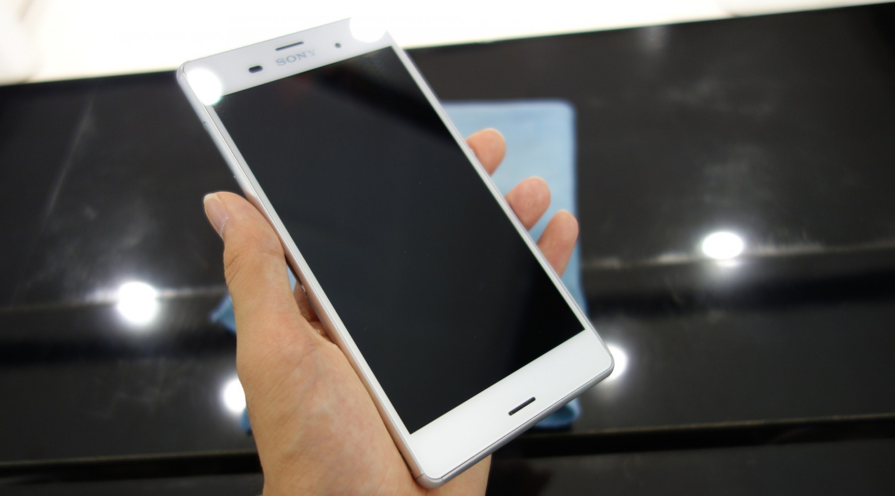 Xperia Z3 SOL26展示機フォトレビュー＆ハンズオン動画 | ガジェット
