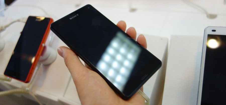Xperia Z3 Compact SO-02G 07