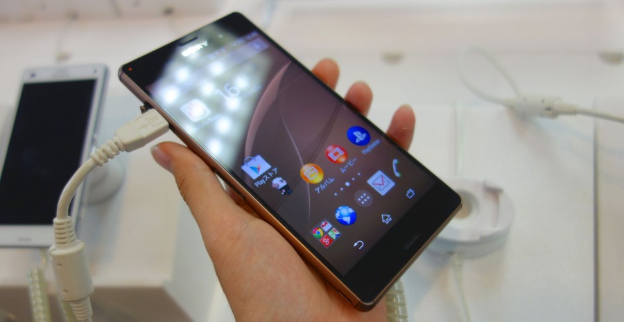 Xperia Z3 SO-01G 01