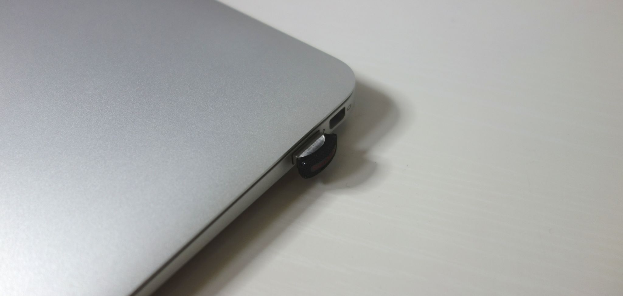 5年前の初代MacBook Air 11inch（2010）の中古品が使い物になるか買って試してみた | ガジェットショット