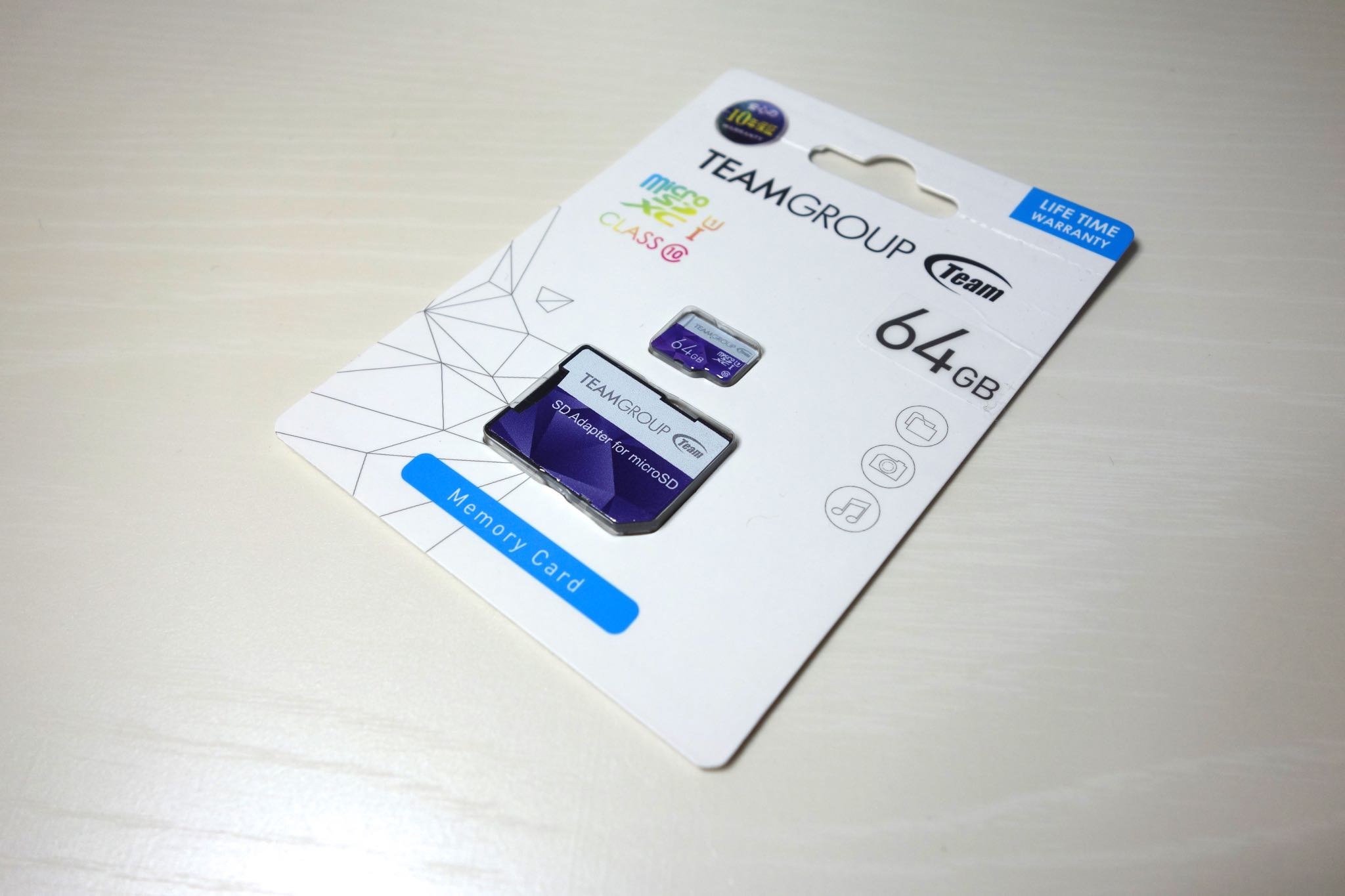 Teamの紫色のオシャレなmicroSDXC 64GBレビュー。2,080円で書き込み37MB/s、読み込み63MB/s | ガジェットショット