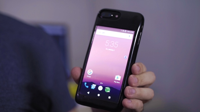 Android内蔵iphoneケース Eye がクラウドファンディングに登場 Qi 赤外線 デュアルsim等を搭載 ガジェットショット
