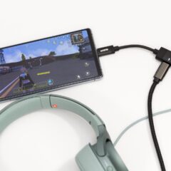 ゲーマー必携 イヤホンジャック無し端末でも充電しながらヘッドホンが使えるesrのusb Type Cオーディオアダプタ ガジェットショット