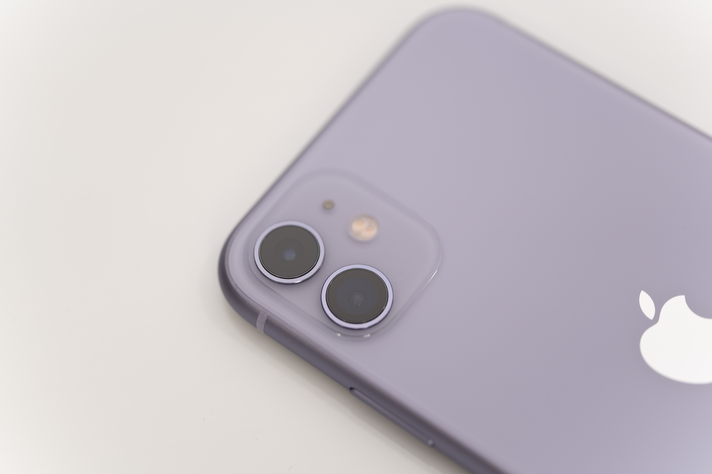 iPhone史上初の「紫」登場、iPhone 11のパープルが想像以上に良い色 