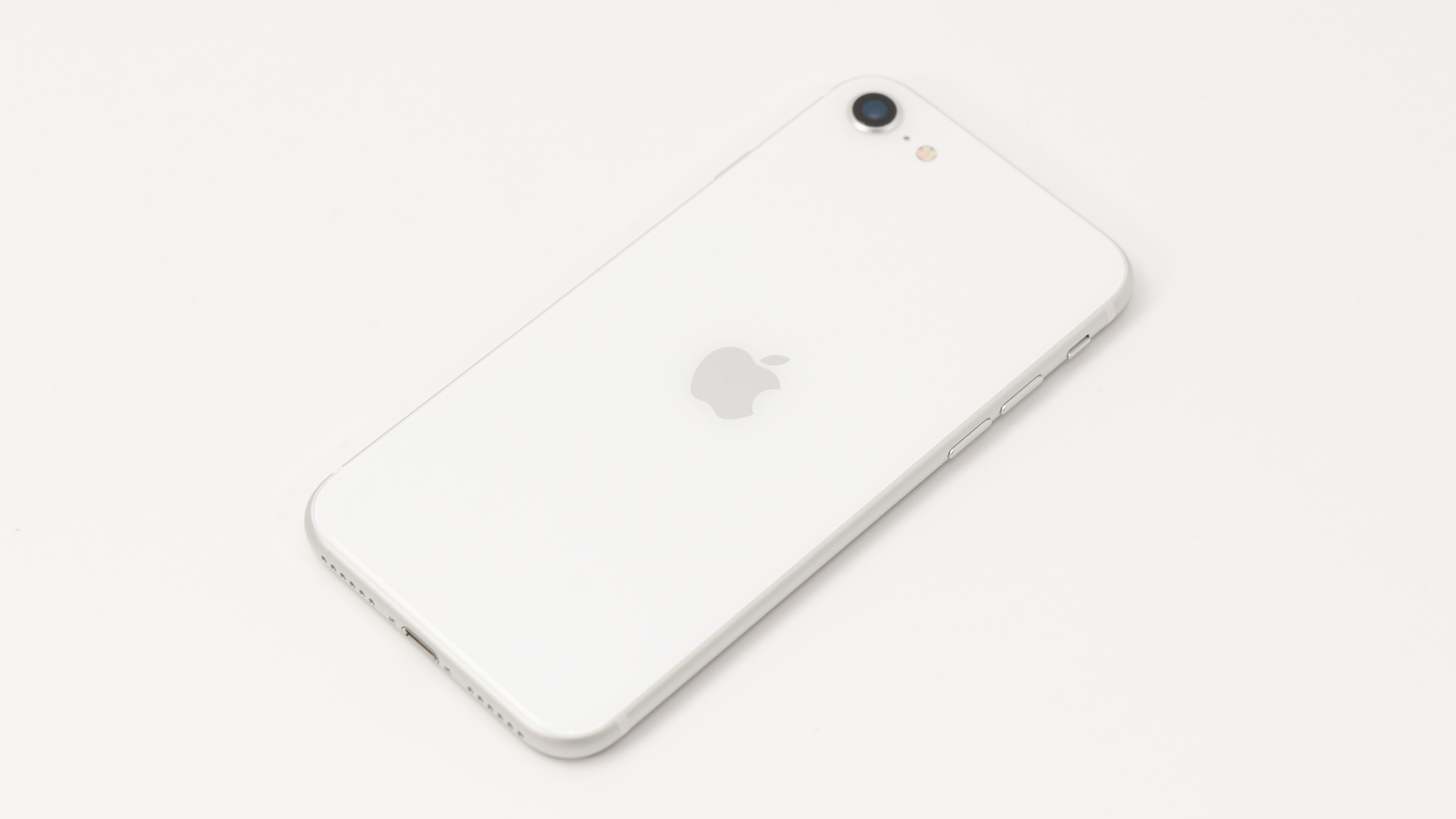 第2世代iphone Se 2020 レビュー 5万円以下ながらiphone 11級性能